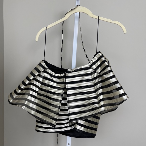 BAUM UND PFERDGARTEN
Satin-jacquard Halterneck Top - Picture 2 of 5